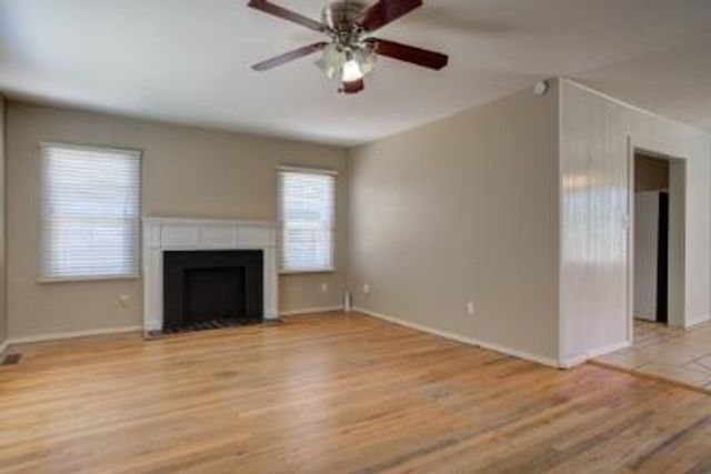 2216 32nd Street, Lubbock, TX 79411