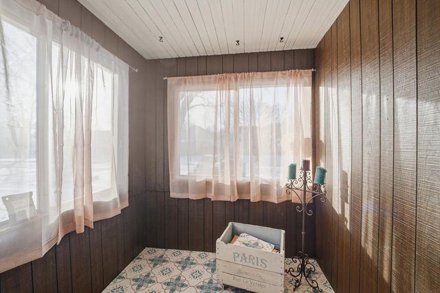 826 Home Park Blvd, Waterloo, IA 50701