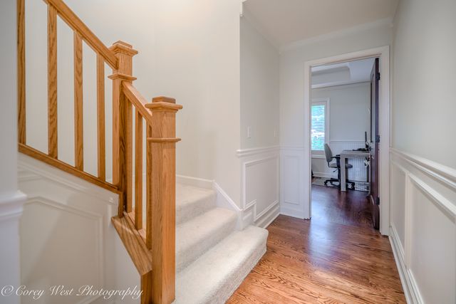 39W944 Deer Run Drive, St. Charles, IL 60175