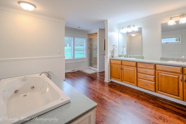 39W944 Deer Run Drive, St. Charles, IL 60175