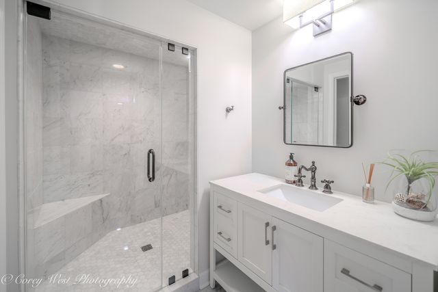 39W944 Deer Run Drive, St. Charles, IL 60175