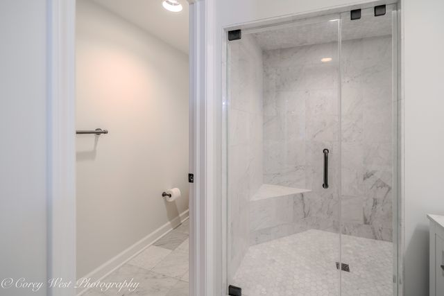 39W944 Deer Run Drive, St. Charles, IL 60175