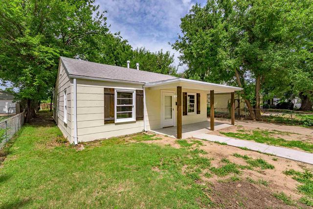 2101 S Madison Ave, Wichita, KS 67211
