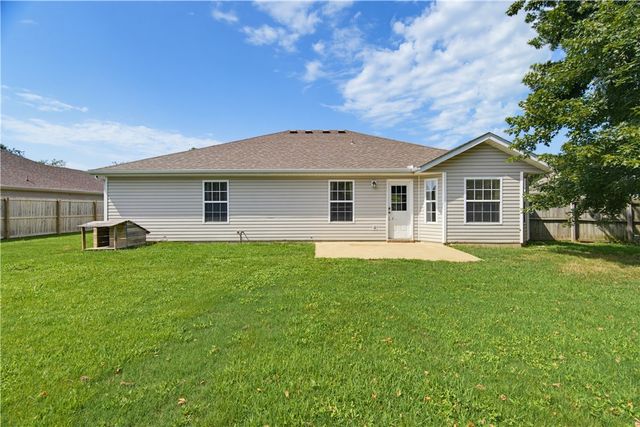 1343 Fox Trail Drive, Elkins, AR 72727