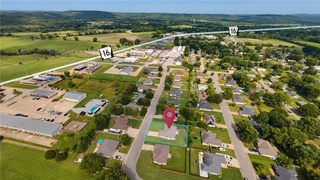 1343 Fox Trail Drive, Elkins, AR 72727