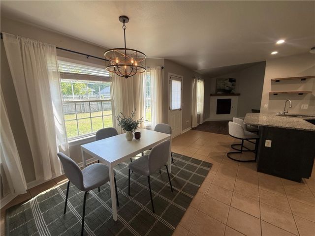 1343 Fox Trail Drive, Elkins, AR 72727