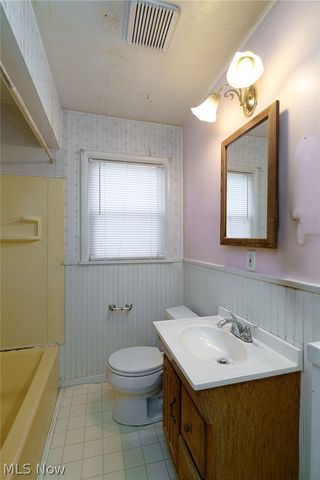 23 Wayne Avenue, Akron, OH 44301