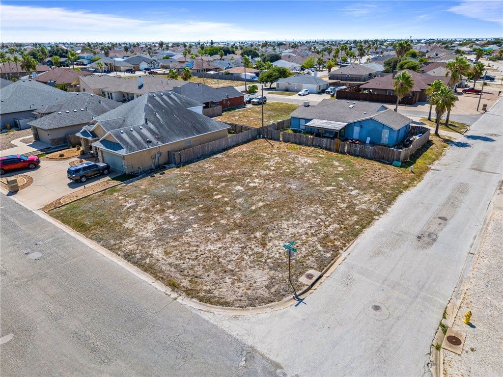 15101 Dasmarinas Dr, Corpus Christi, TX 78418 — photo 2