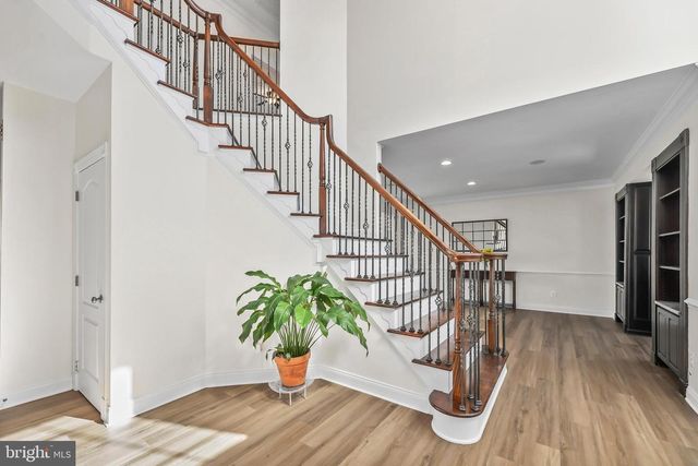 43341 BARNSTEAD DR, Ashburn, VA 20148