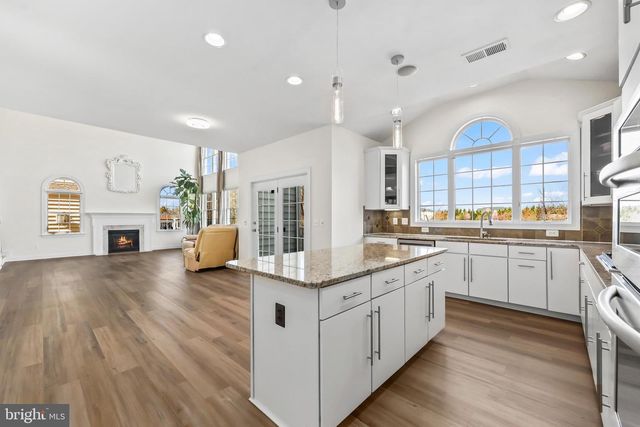43341 BARNSTEAD DR, Ashburn, VA 20148