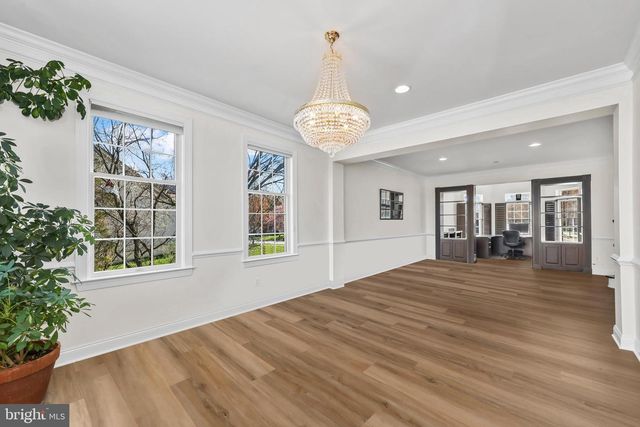43341 BARNSTEAD DR, Ashburn, VA 20148