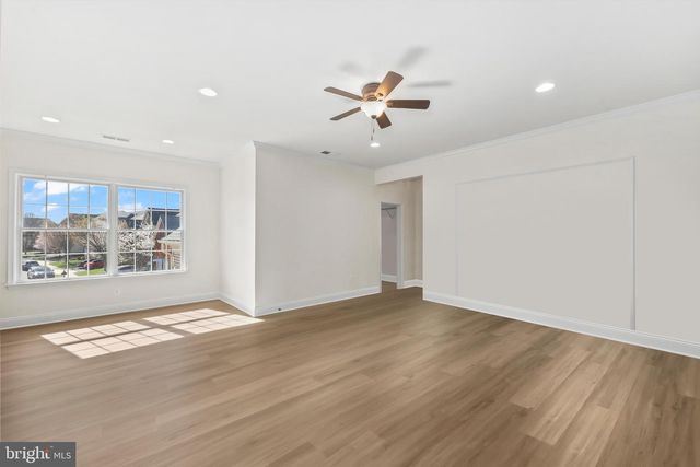 43341 BARNSTEAD DR, Ashburn, VA 20148