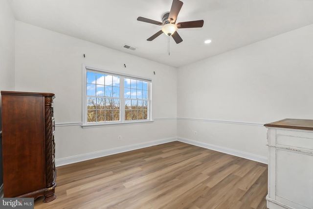 43341 BARNSTEAD DR, Ashburn, VA 20148