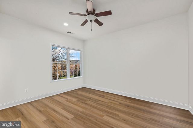 43341 BARNSTEAD DR, Ashburn, VA 20148