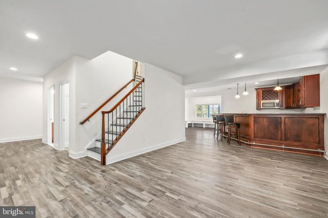 43341 BARNSTEAD DR, Ashburn, VA 20148