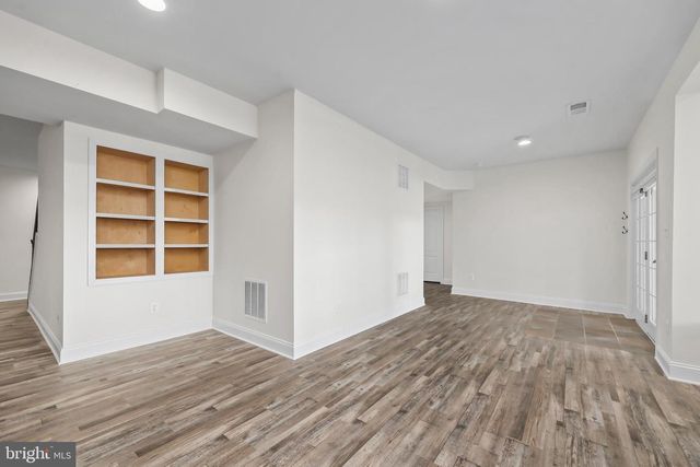 43341 BARNSTEAD DR, Ashburn, VA 20148