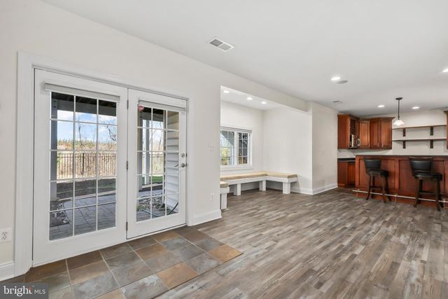 43341 BARNSTEAD DR, Ashburn, VA 20148