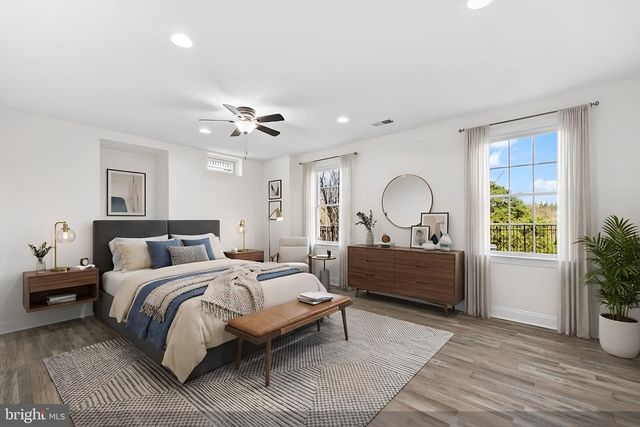 43341 BARNSTEAD DR, Ashburn, VA 20148