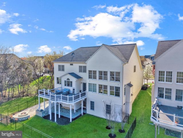 43341 BARNSTEAD DR, Ashburn, VA 20148