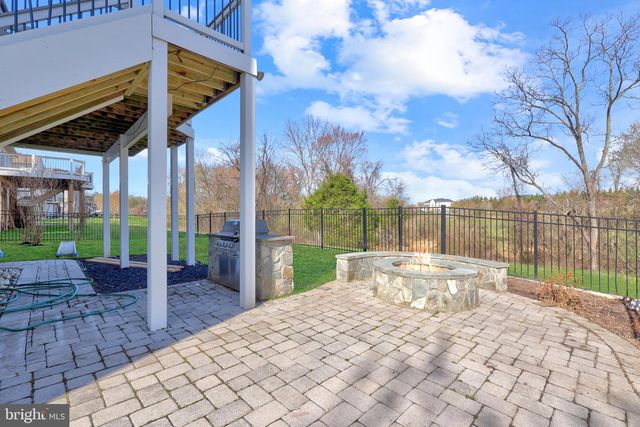 43341 BARNSTEAD DR, Ashburn, VA 20148