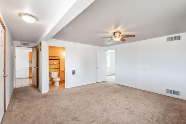 825 NW 3rd Street, Madras, OR 97741