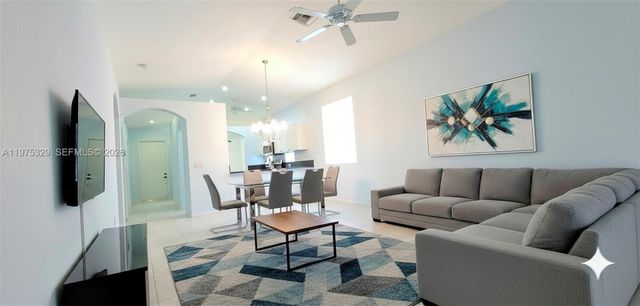 8214 Bellafiore Way, Boynton Beach, FL 33472