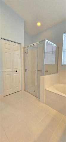 8214 Bellafiore Way, Boynton Beach, FL 33472