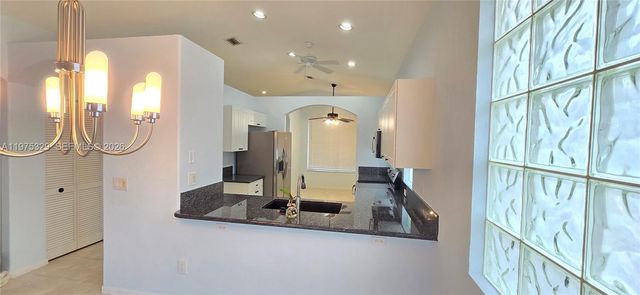8214 Bellafiore Way, Boynton Beach, FL 33472