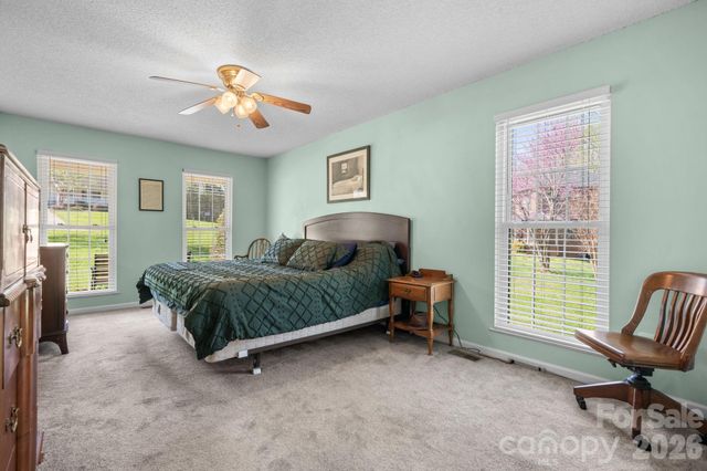 203 Nottingham Drive, Maiden, NC 28650