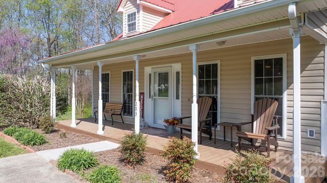 203 Nottingham Drive, Maiden, NC 28650