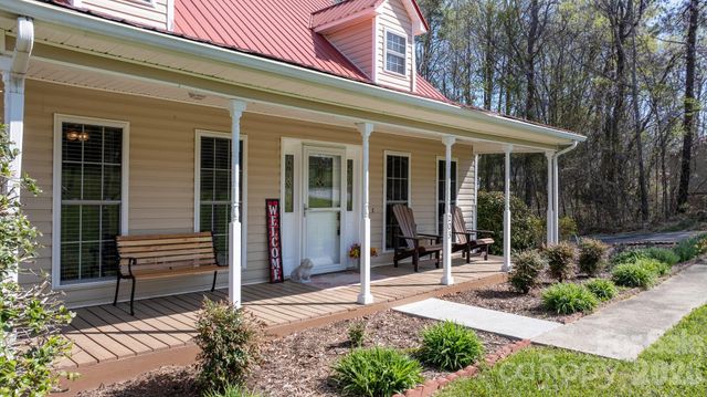 203 Nottingham Drive, Maiden, NC 28650