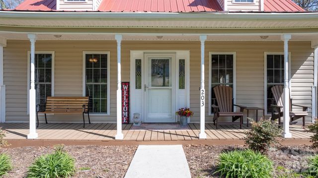 203 Nottingham Drive, Maiden, NC 28650
