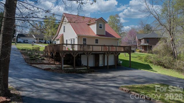 203 Nottingham Drive, Maiden, NC 28650