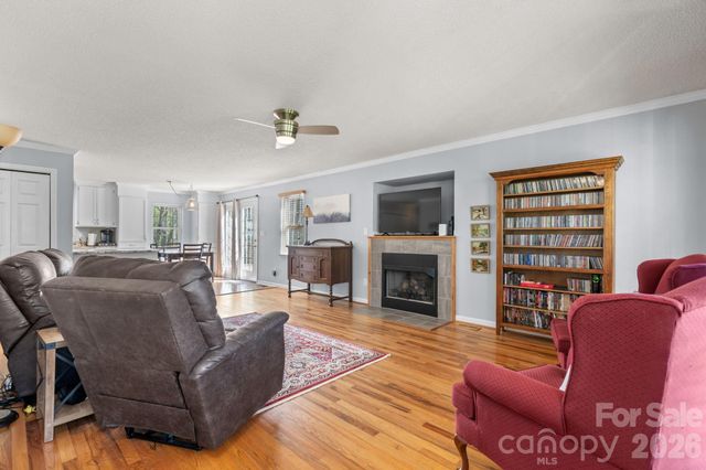 203 Nottingham Drive, Maiden, NC 28650