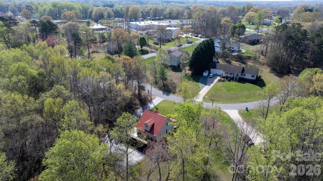 203 Nottingham Drive, Maiden, NC 28650