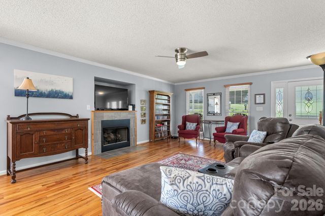 203 Nottingham Drive, Maiden, NC 28650