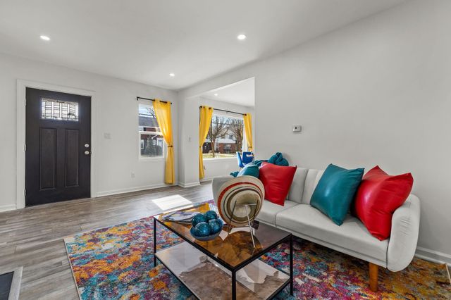 235 Lockwood Street, Saginaw, MI 48602