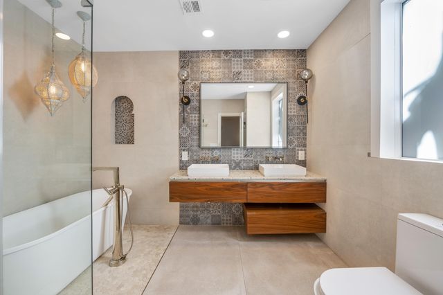 1612 SE 2nd Street, Fort Lauderdale, FL 33301