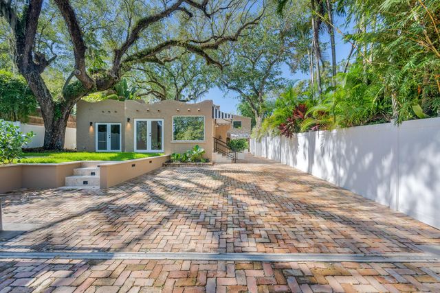1612 SE 2nd Street, Fort Lauderdale, FL 33301