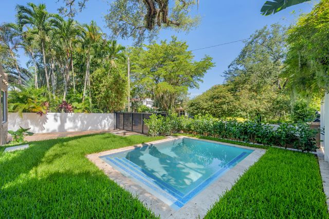 1612 SE 2nd Street, Fort Lauderdale, FL 33301