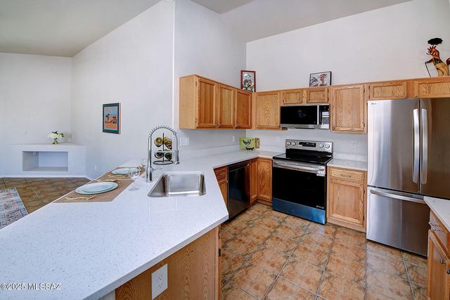 1382 N THUNDER RIDGE Drive, Tucson, AZ 85745