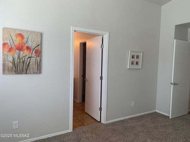 1382 N THUNDER RIDGE Drive, Tucson, AZ 85745