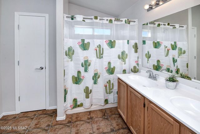 1382 N THUNDER RIDGE Drive, Tucson, AZ 85745