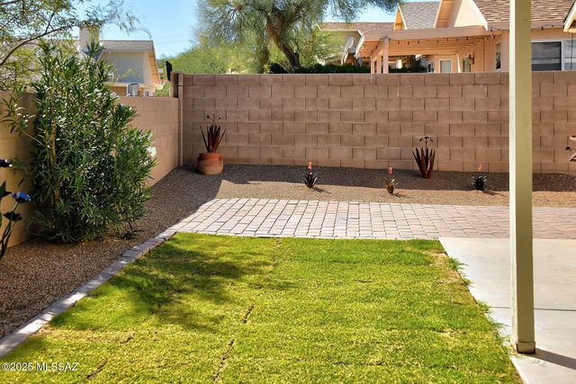 1382 N THUNDER RIDGE Drive, Tucson, AZ 85745