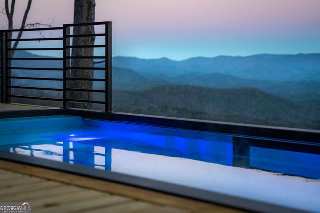 47 Pinhoti Pass, Ellijay, GA 30540