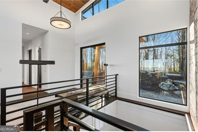 47 Pinhoti Pass, Ellijay, GA 30540