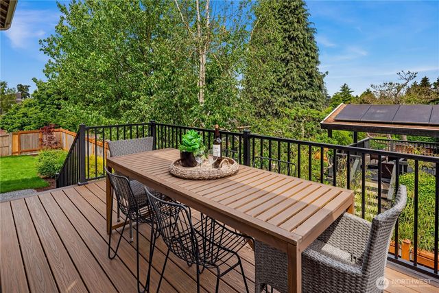 3039 50th Avenue SW, Seattle, WA 98116