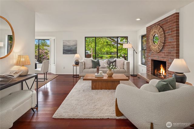 3039 50th Avenue SW, Seattle, WA 98116