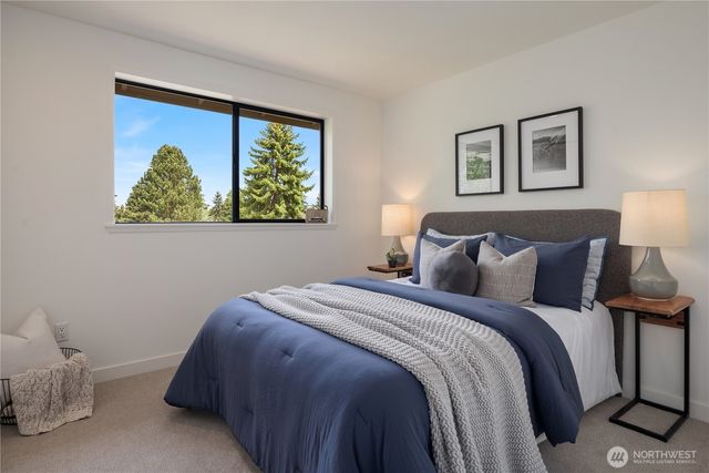 3039 50th Avenue SW, Seattle, WA 98116