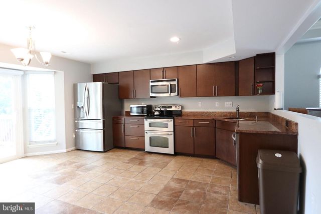 2338 ROLLING MEADOWS ST, Waldorf, MD 20601